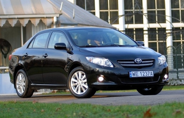 Hak holowniczy + wiązka Toyota Corolla 2007-2010
