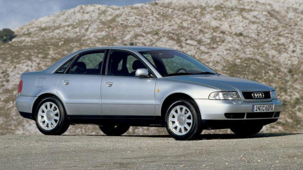 Hak holowniczy + wiązka Audi A4 B5 1994-2001